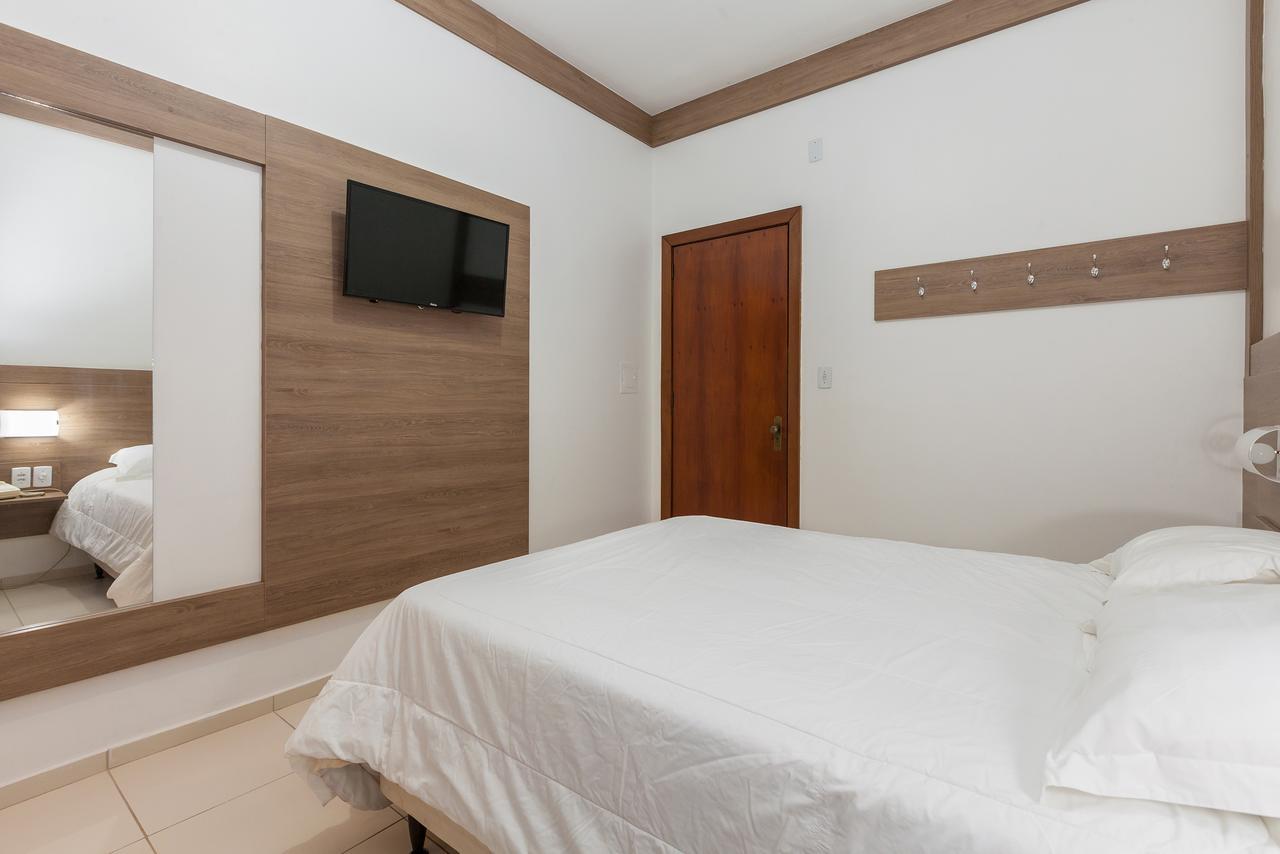 Tri Encantado Hotel 4*